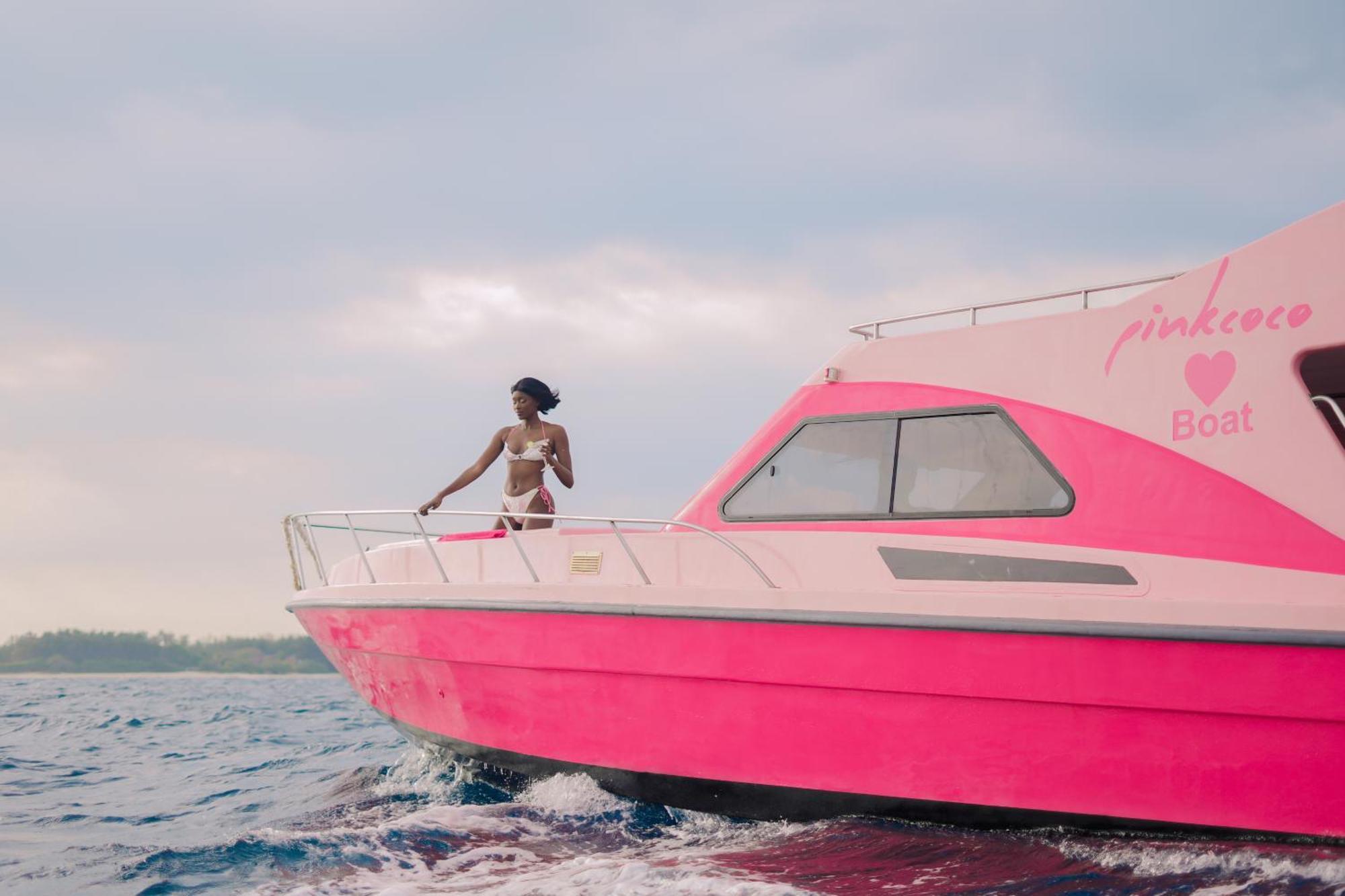 Pinkcoco Gili Air - Constant Surprises & For Cool Adults Only Hotel Exterior photo