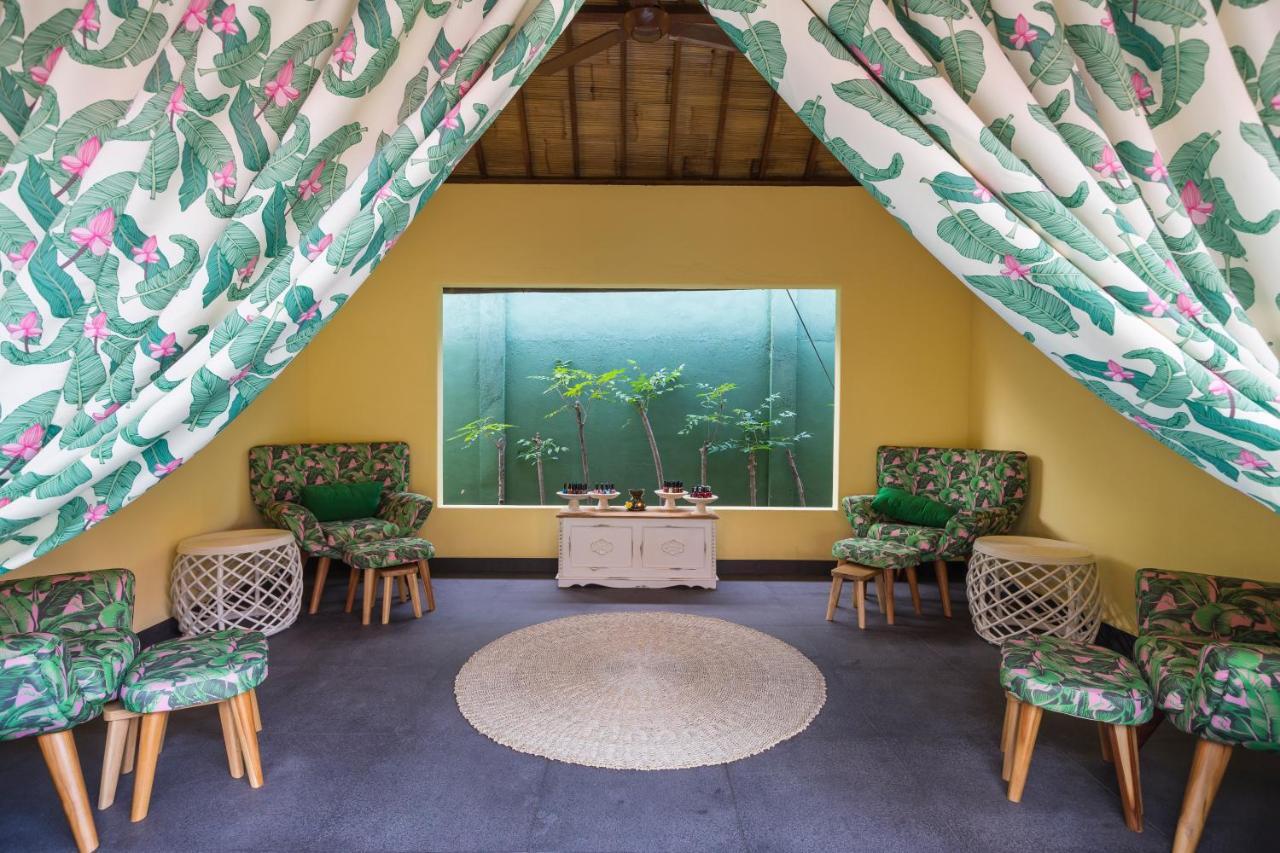 Pinkcoco Gili Air - Constant Surprises & For Cool Adults Only Hotel Exterior photo
