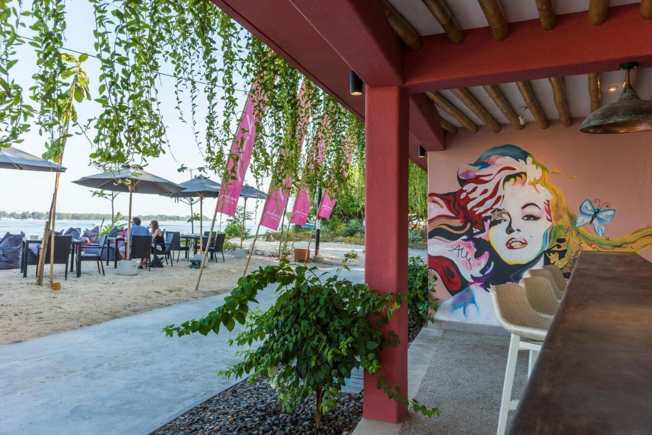 Pinkcoco Gili Air - Constant Surprises & For Cool Adults Only Hotel Exterior photo